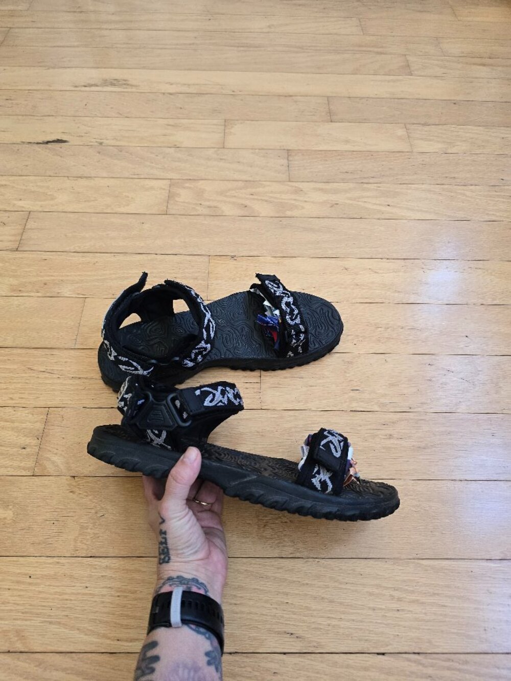 Vintage Y2K | Maui and Sons Black Outdoor Sporty Hiking Sandals | MENS 10